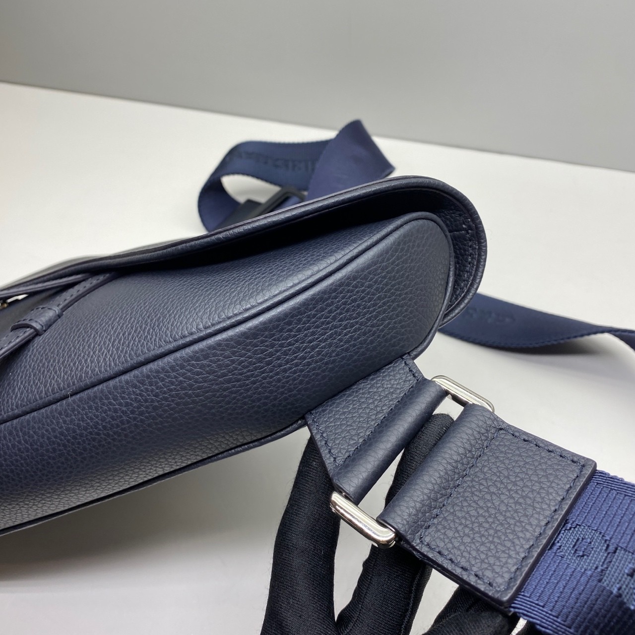 Dior Pre-Owned Authentic Saddle Bag Navy 27x20x5cm Cowhide