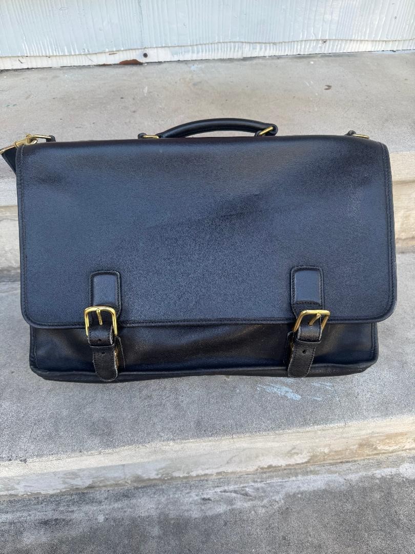 Coach Smooth Leather Black Briefcase Messenger Bag Shoulder Laptop 16x11x5