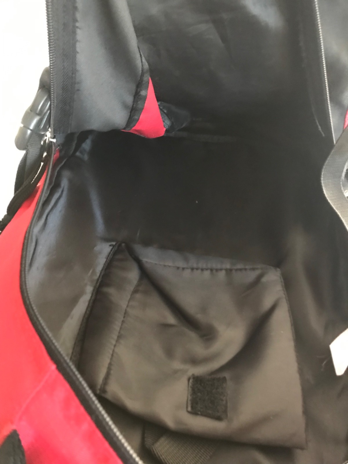 SwissGear Backpack Red Black Travel School Bag Durable Multi Pocket Great Shape.
