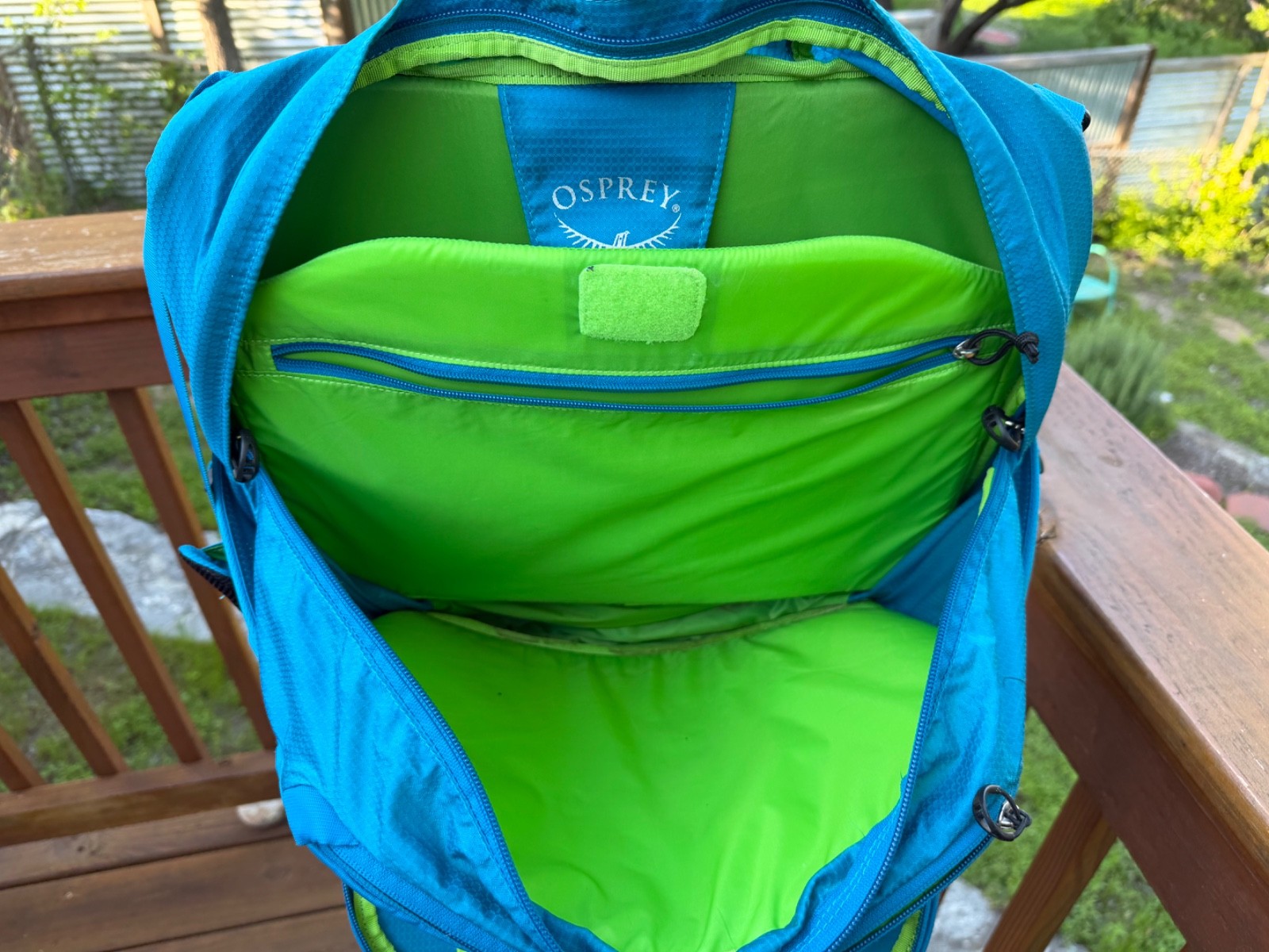 Osprey Ozone Courier Bag Summit Blue Laptop Messenger Bag Travel Carry-on 20 L