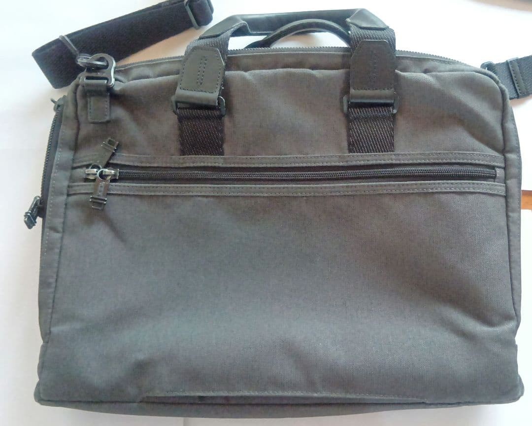 Tumi Alpha Bravo 2-Way Slim Business Briefcase Gray 40cm x 30cm x 5cm