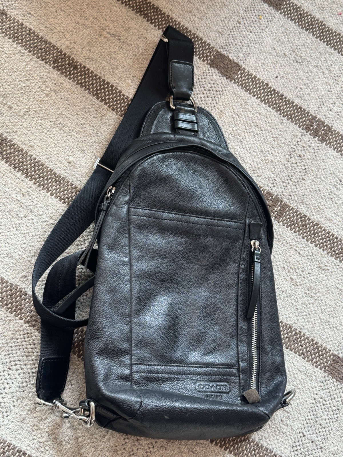 Coach Thompson Convertible Sling Bag Pack Black Smooth Calf Leather Men’s