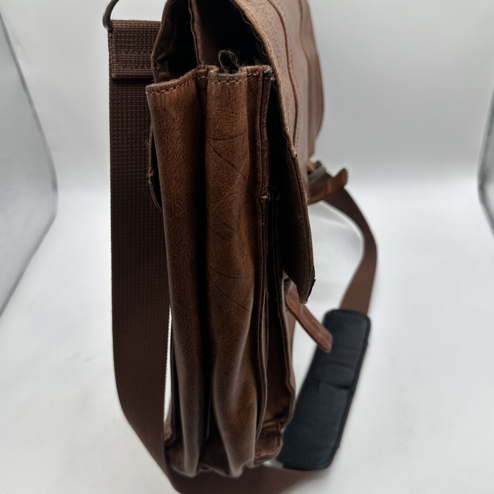 Wilson’s Leather Briefcase Brown Laptop Messenger Bag Commuting Travel Work Y2K