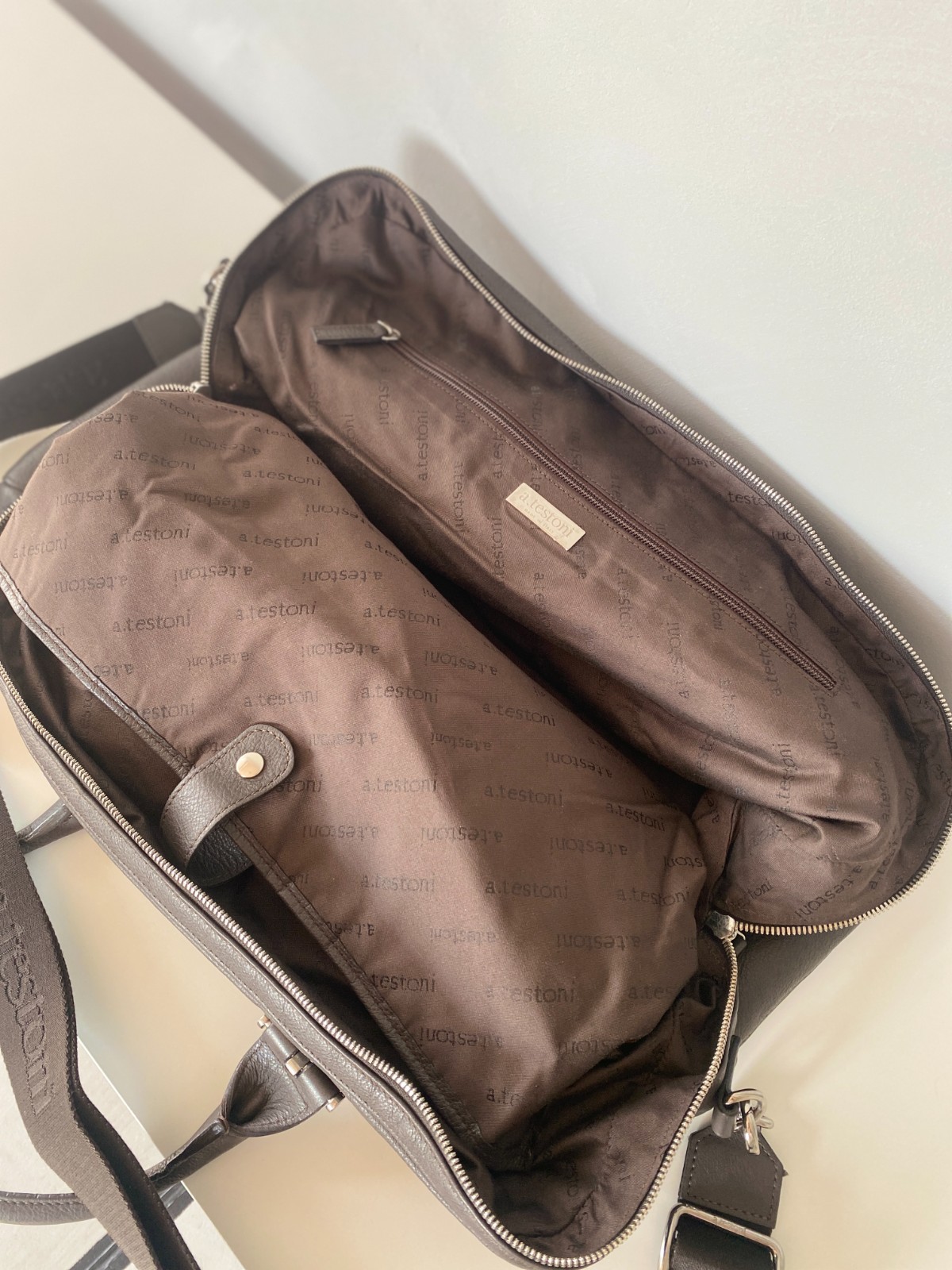 New Leather Testoni Brown Weekender Bag Italian Luxury Travel Duffel NWT