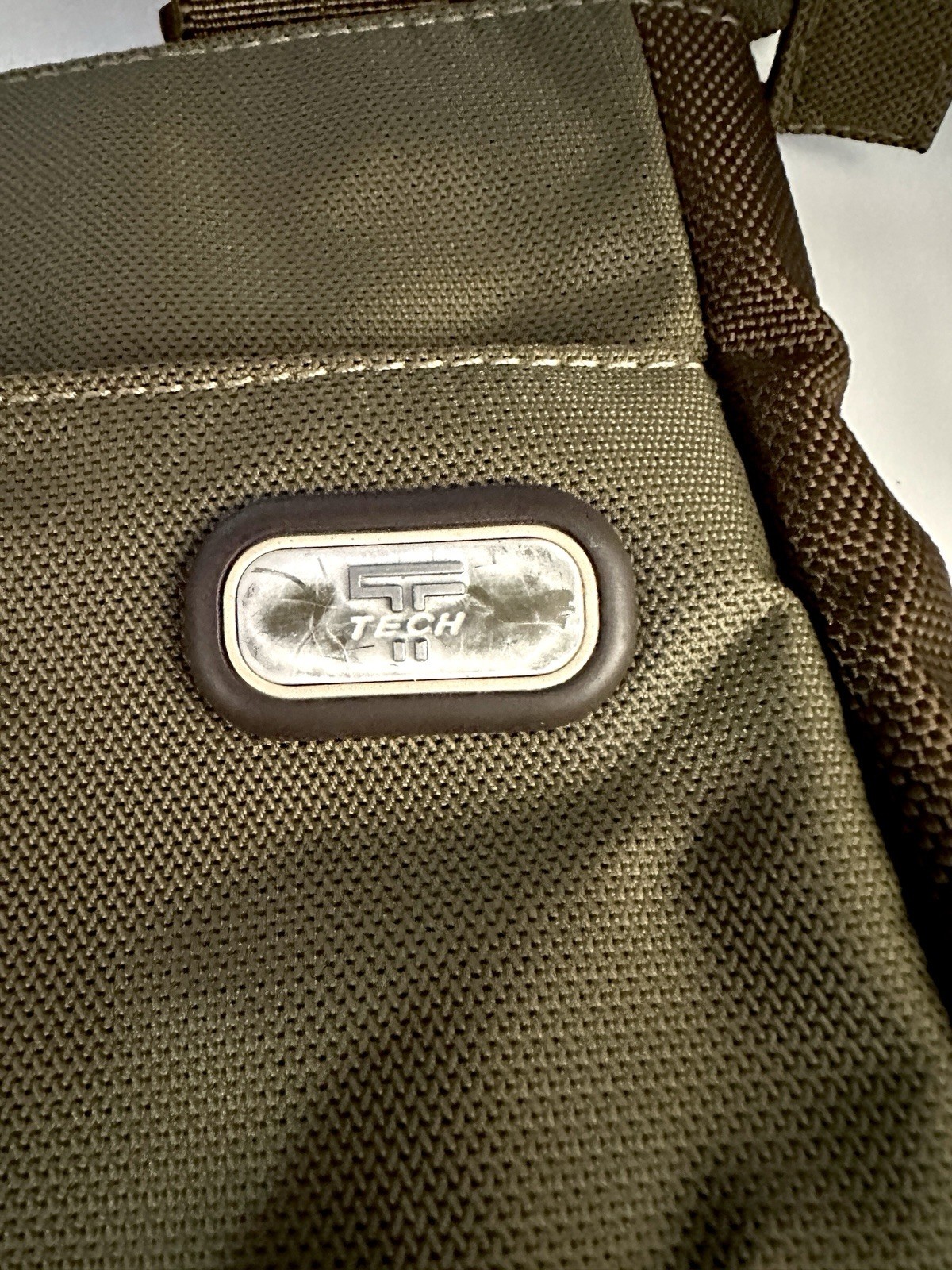 Tumi T-Tech Essential Gear Messenger Bag Brown Adj Strap Organizer