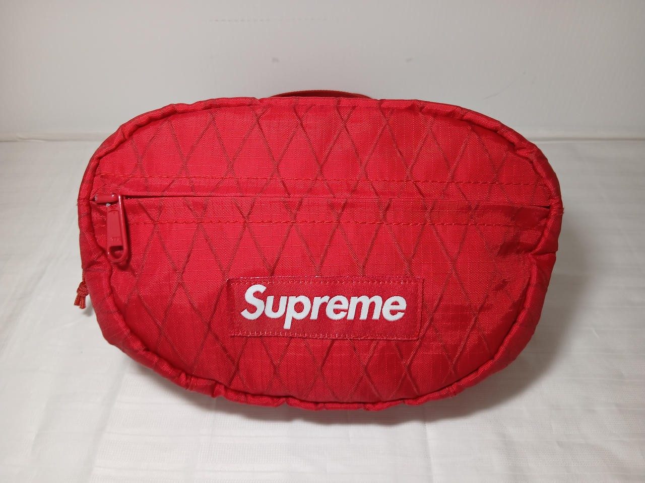 Body Bag Model Red Quilting SUPREME