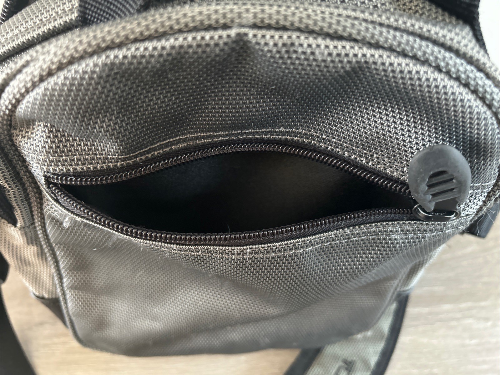 TUMI T2 Ballistic Nylon Camera/Travel Bag in Grey & Black, Gently Used