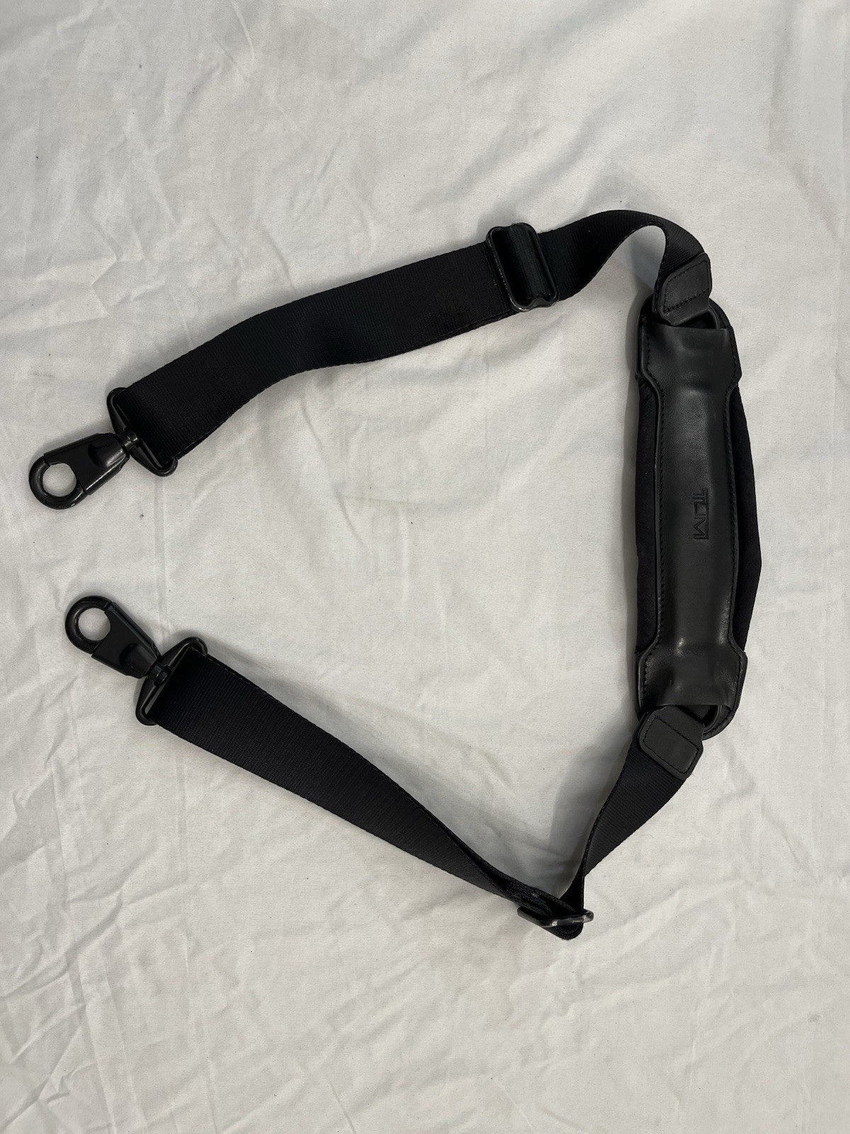 Tumi Alpha Bravo Black Leather Nylon Metal Clips Shoulder Strap Replacement EUC