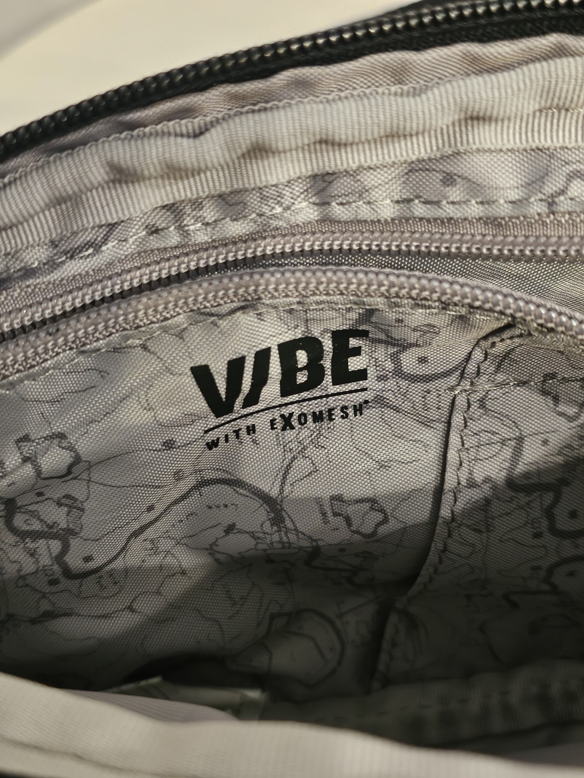 Pacsafe Vibe 150 2.5 Liter Anti Theft Sling Pack, Black