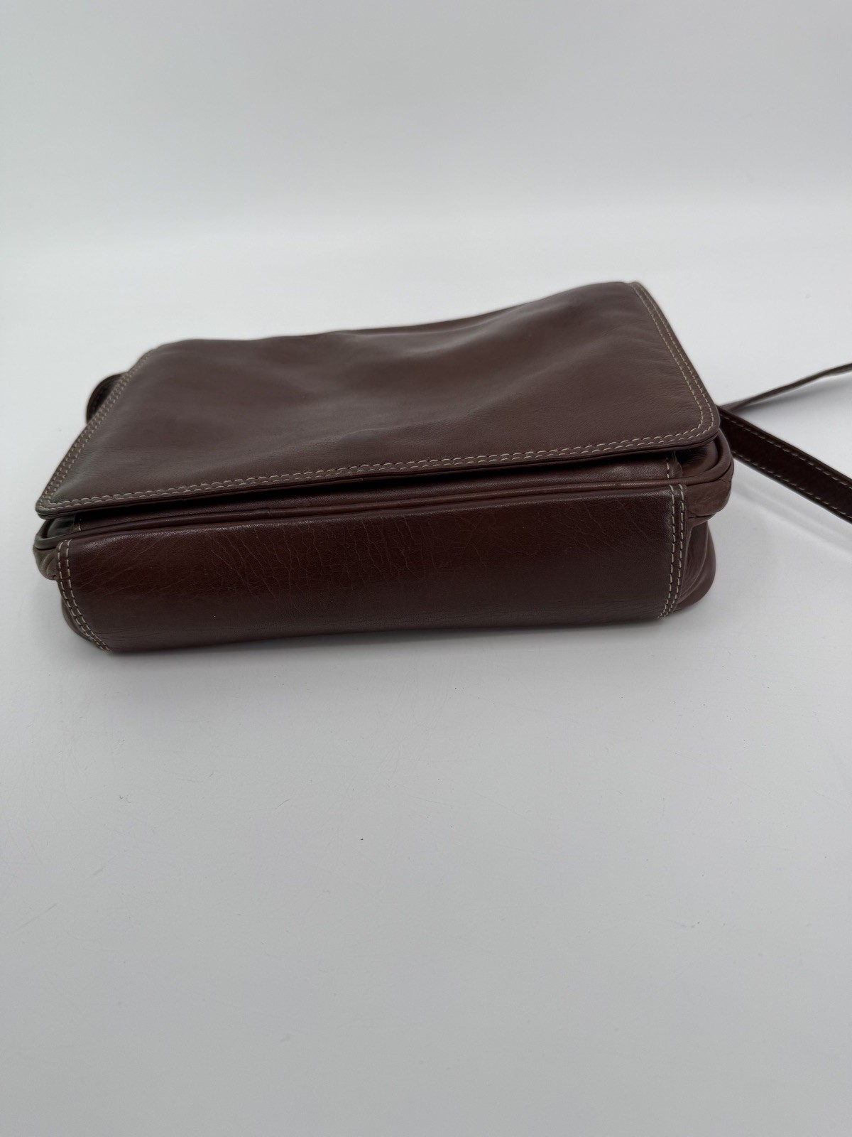 CHAOS Rust Brown Leather Medium Messenger Bag Organizer Office Commute Travel