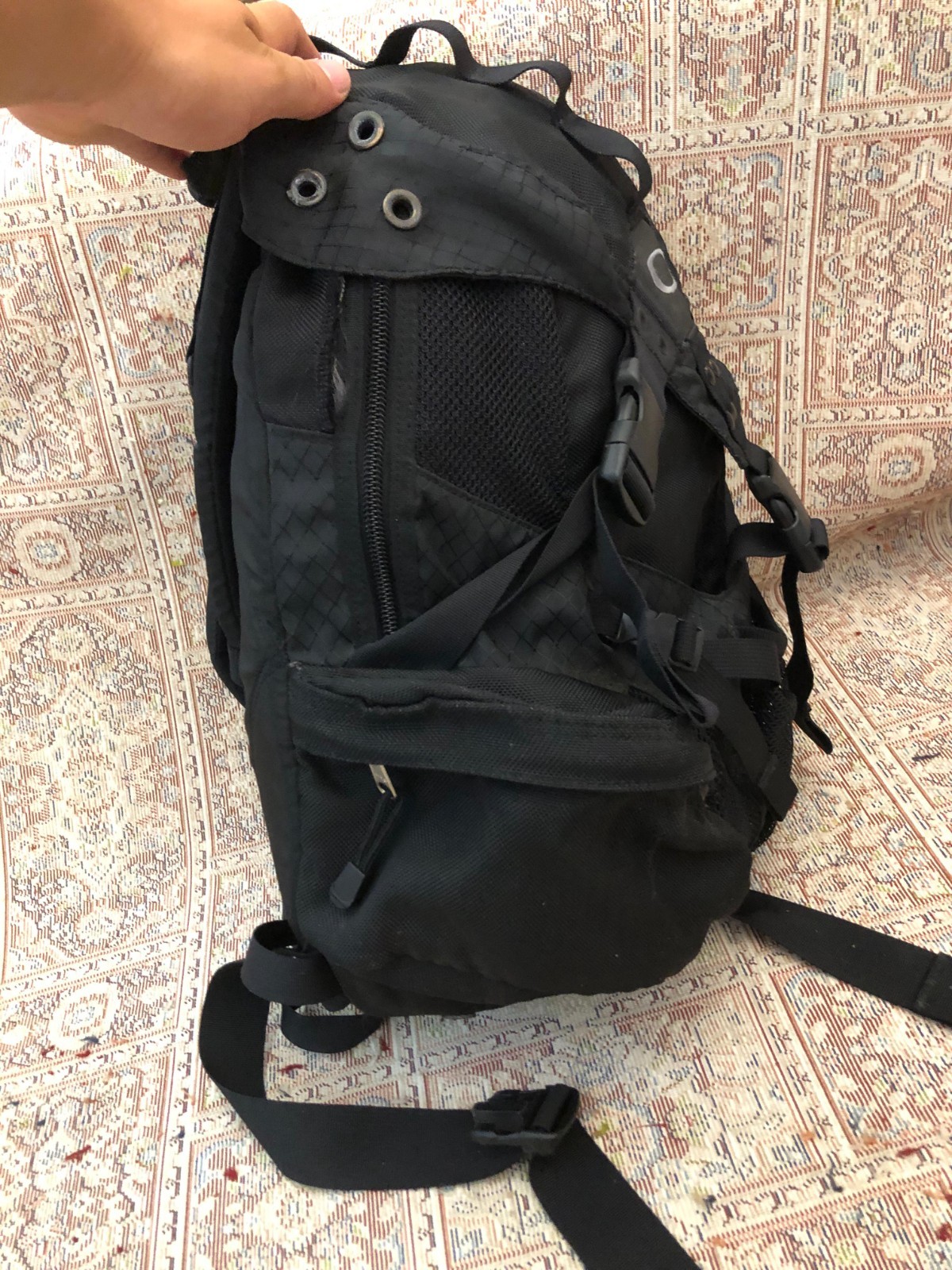 Oakley Icon Backpack Vintage Tactical 90s Y2K USA Logo Black Software Gorpcore