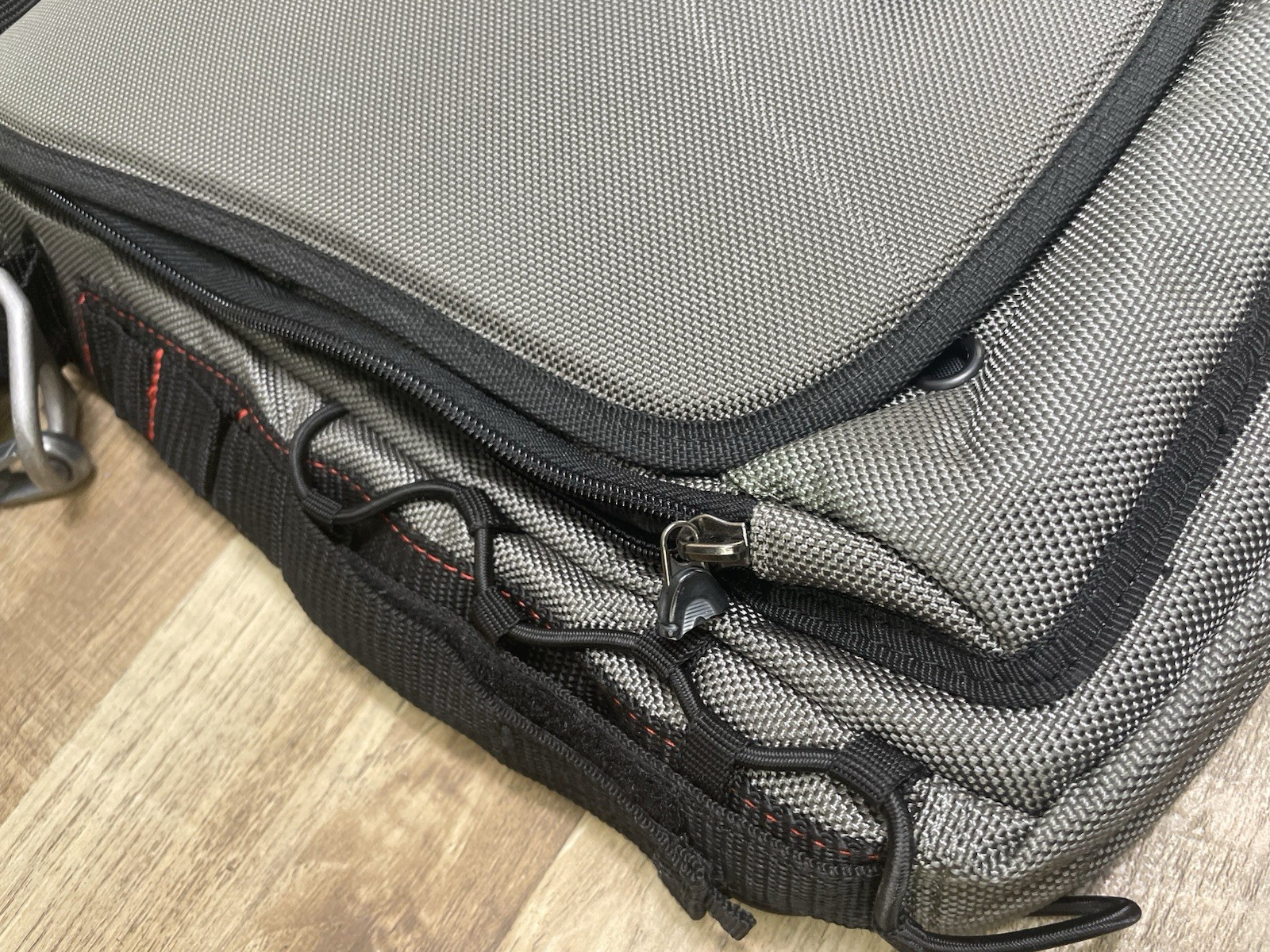 Oakley Tactical Field Gear Vertical Messenger Laptop Bag Shoulder Strap Vintage