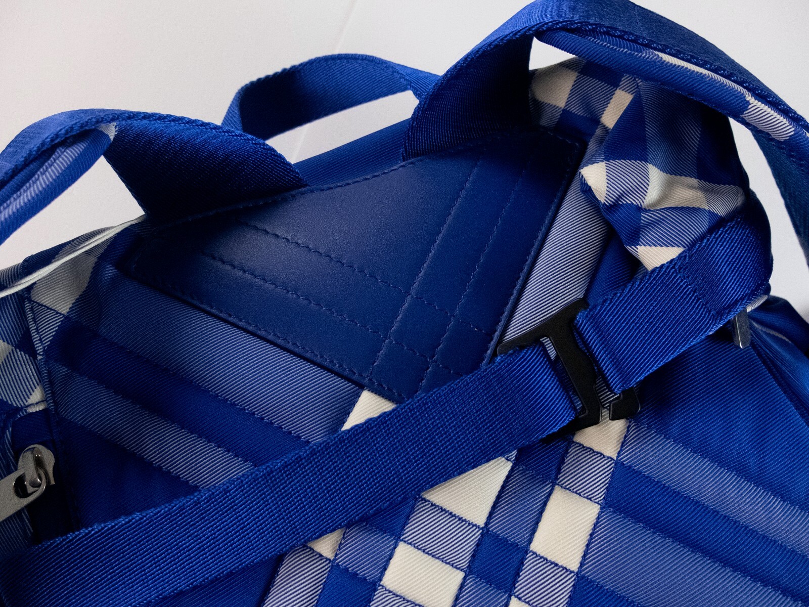 (NO CUSTOMS TAX) BURBERRY blue & white check roll-top nylon backpack authentic
