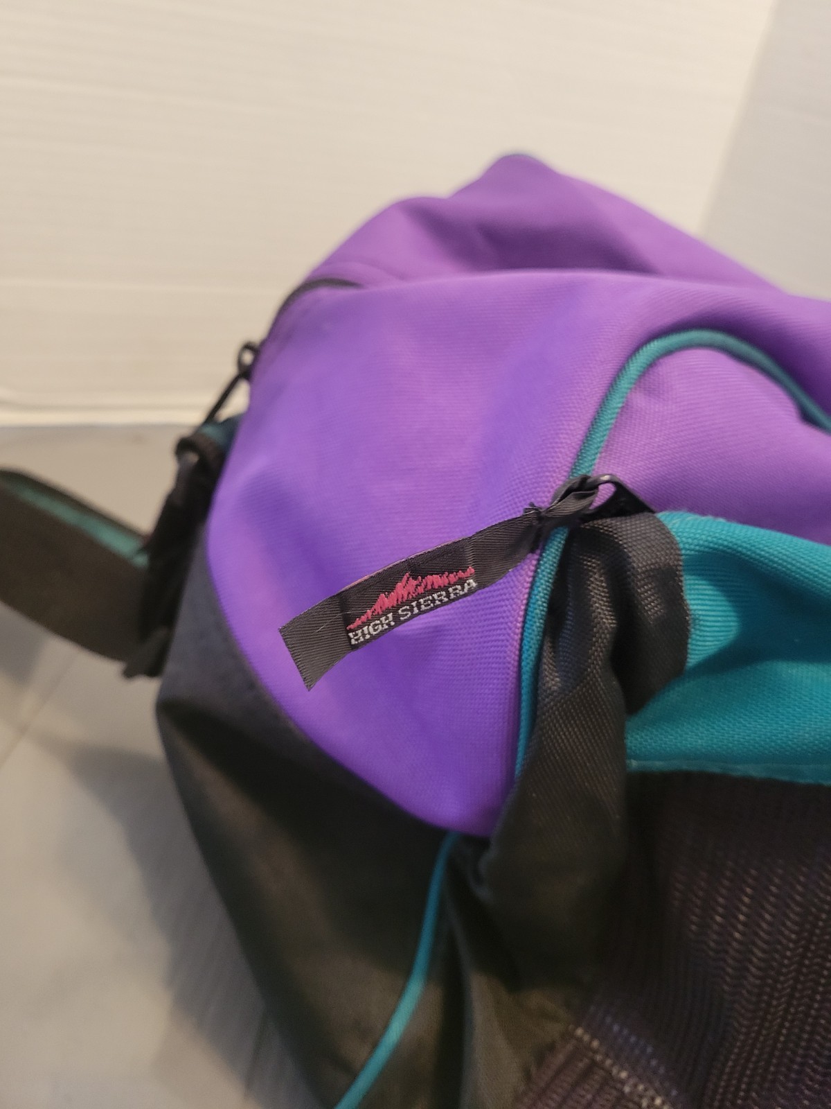 High Sierra Canvas Duffle Gym Travel Bag Purple Teal Vintage 1990s