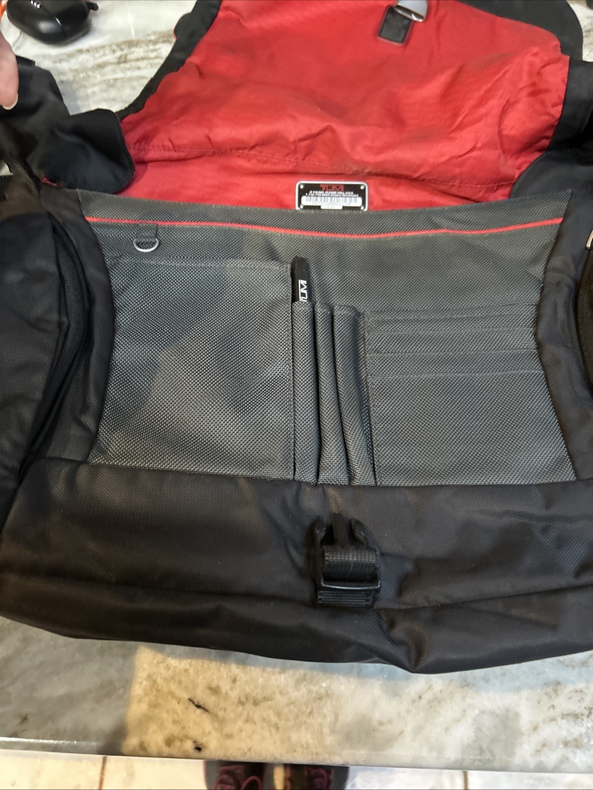 TUMI T-TECH MESSENGER Bag LAPTOP Briefcase Black Travel Padded Shoulder