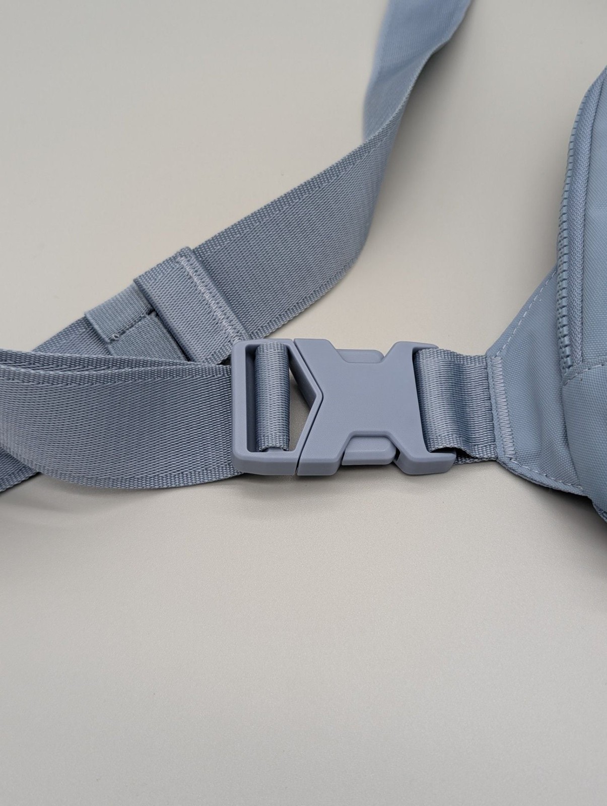Nike Sportswear Essentials Unisex Mini Crossbody Sling Bag (DJ9794)