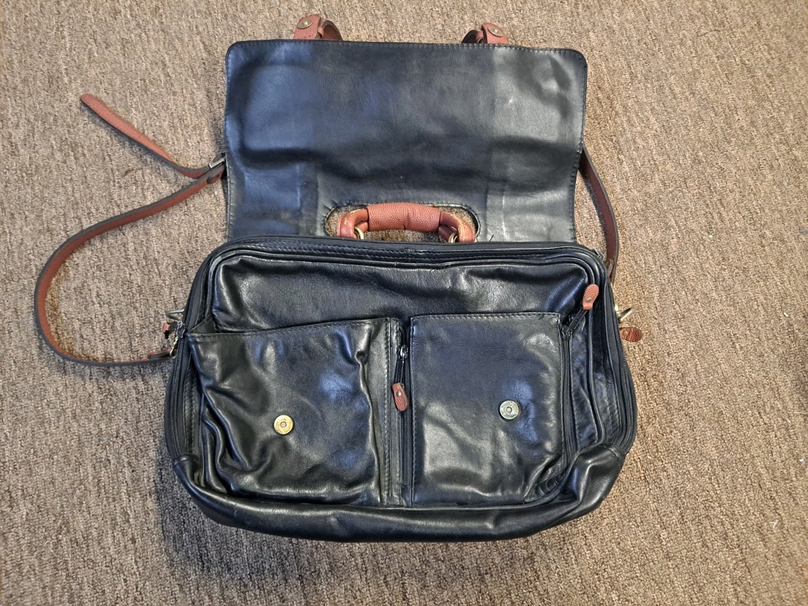 Wilson NFL Football Pebbled Pigskin Leather Messenger Bag Briefcase