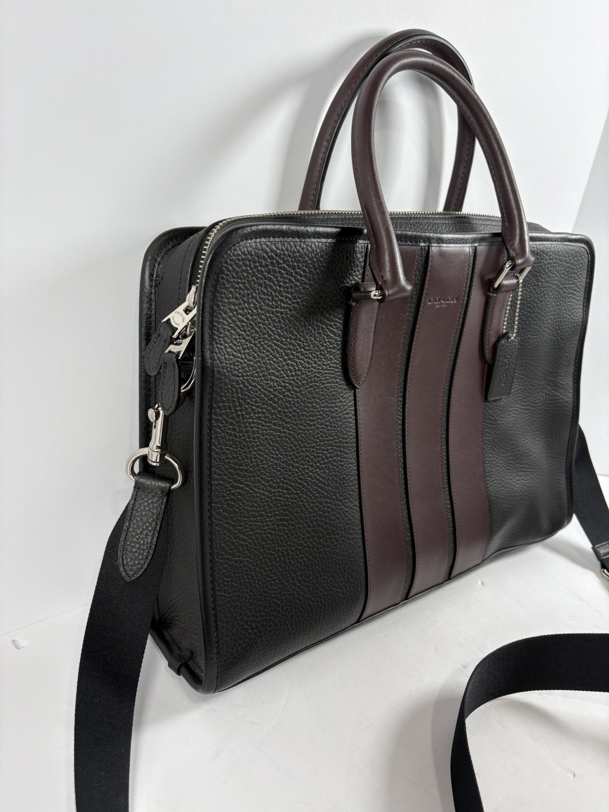 Coach Metropolitan Slim Brief Pebble Leather Laptop Messenger Bag Black F72308