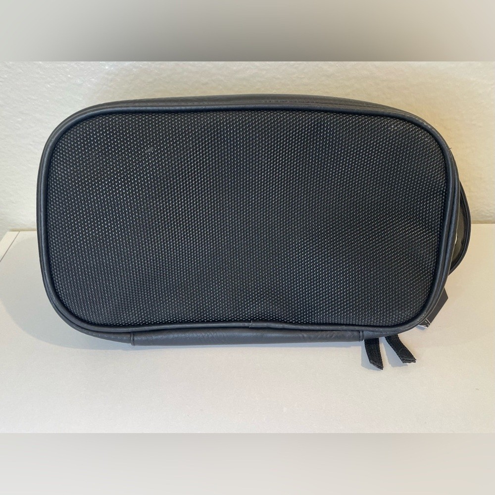 Original Penguin NWT Men’s Travel Kit Classic Black Toiletry Bag with bottle
