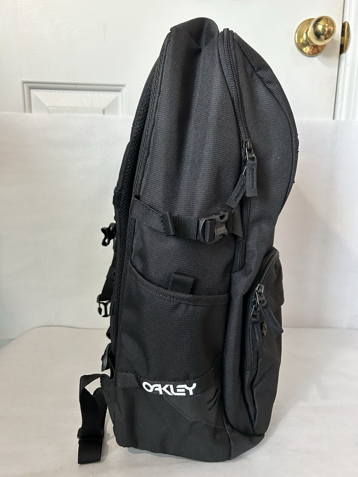 NWT Oakley Creative Street Pocket Backpack Monogrammed With I-ready Black