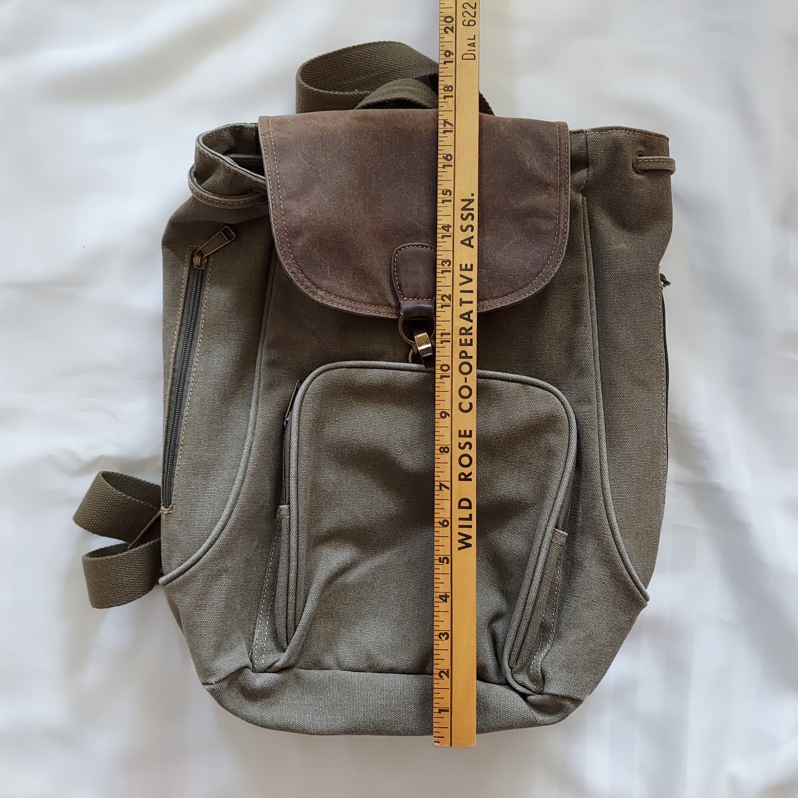 Cargoit Green & Brown Canvas Rucksack Backpack Drawstring with Clasp Closure