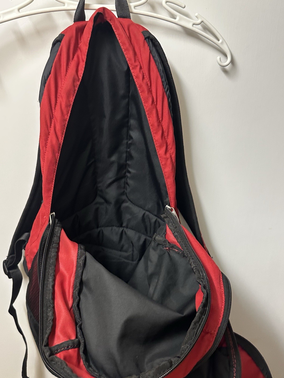Nike Mesh Backpack Black Red Sports Training school Bag Swoosh Multi zip pockets