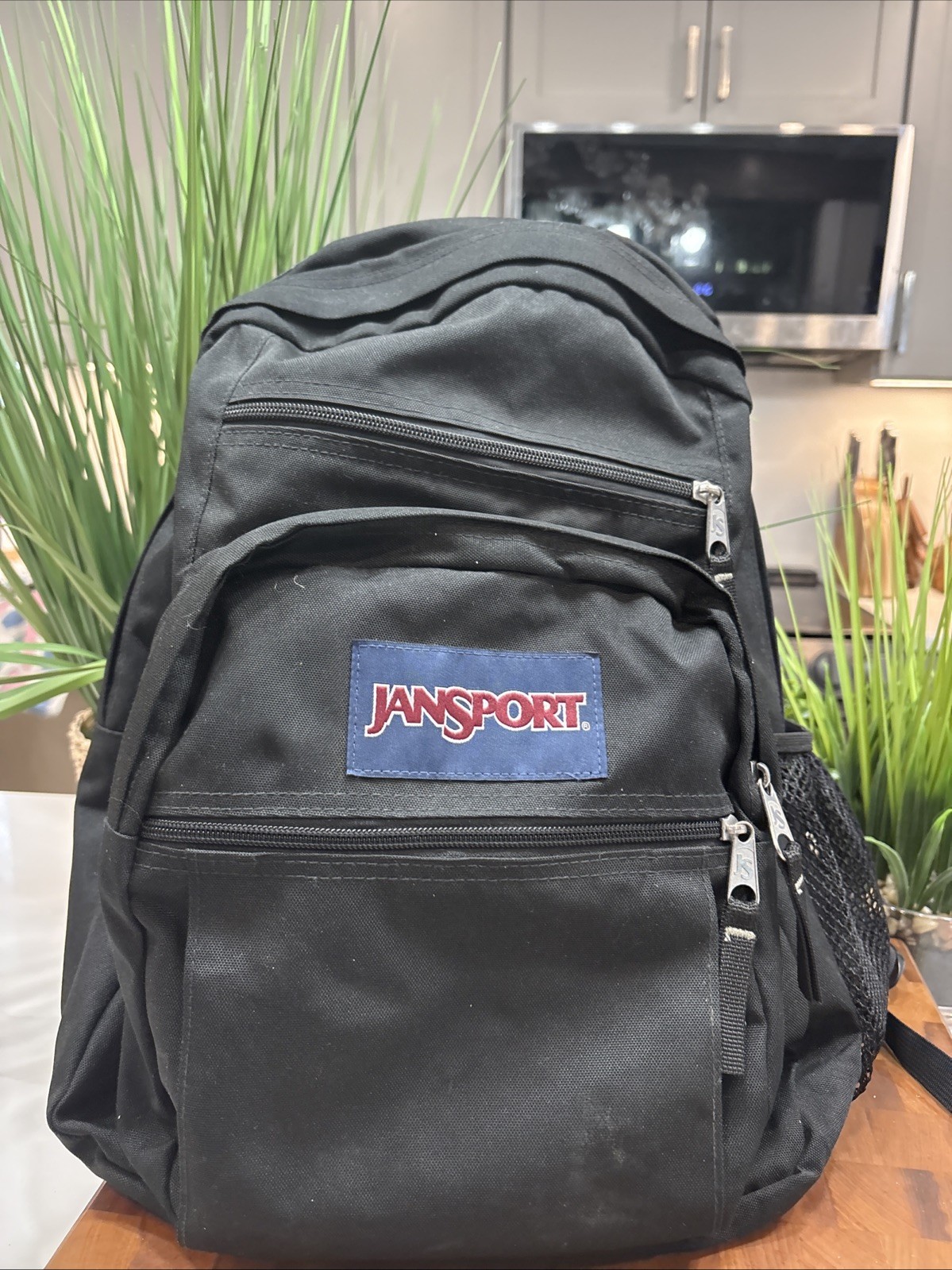 JanSport Comfortable Big Student Cool Backpack 17″ x 12″ x 8″, Black