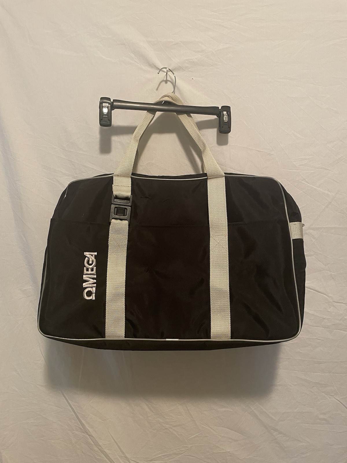 Omega Men’s Duffel Bag Multi Pocket Full Zip Tennis Sports Bag Black And White
