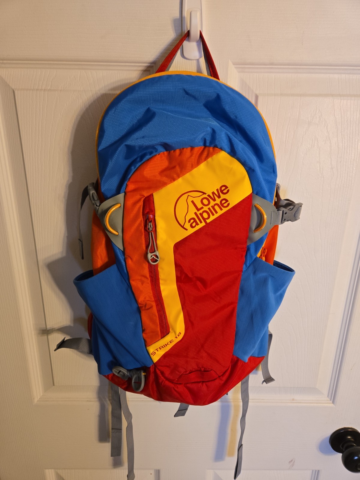 Lowe Alpine Lightweight Hiking Backpack Vibrant Multi Color Strike18 Daypack