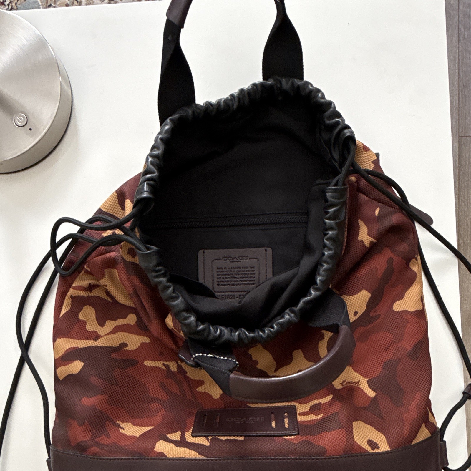 Men’s Camouflage Drawstring Backpack Large Brown Tan Black Adjustable Strap