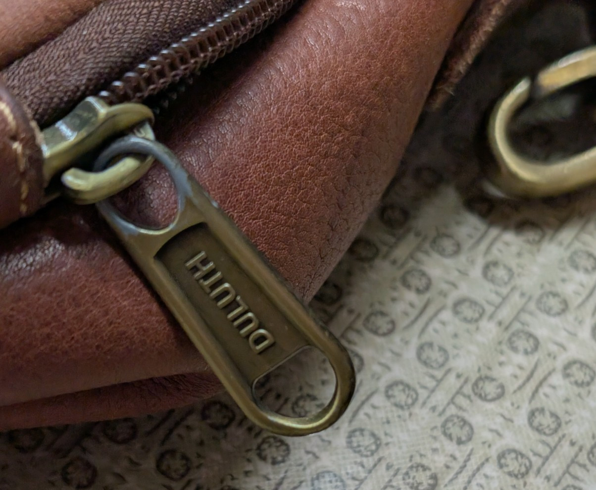 Duluth Trading Co Lifetime Leather Travel Bag 12 inch Crossbody Messenger 97310