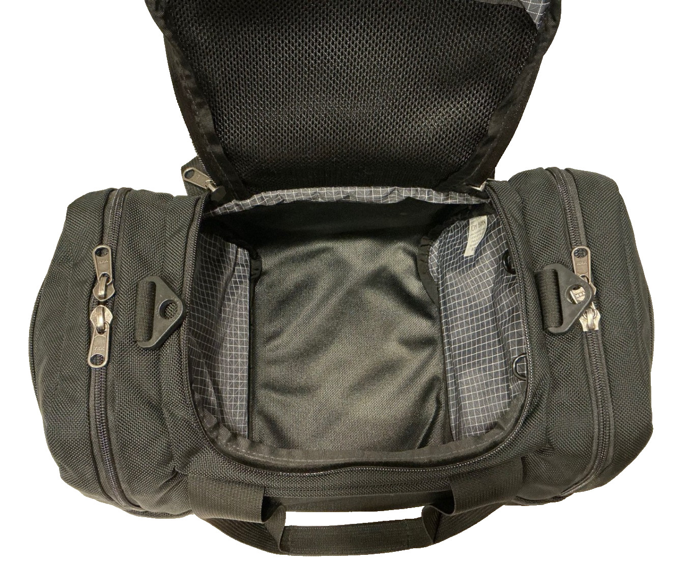 First Gen Tom Bihn Night Flight Travel Duffel – Black 1050d/ Steel 200d