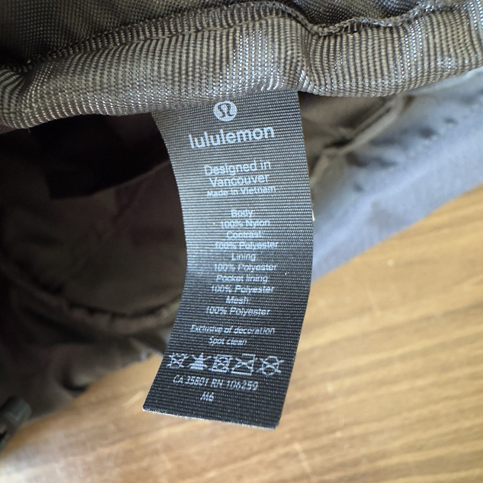 Lululemon Early Embark Duffel 27L Deep Coal Nylon Laptop Travel Gym Bag