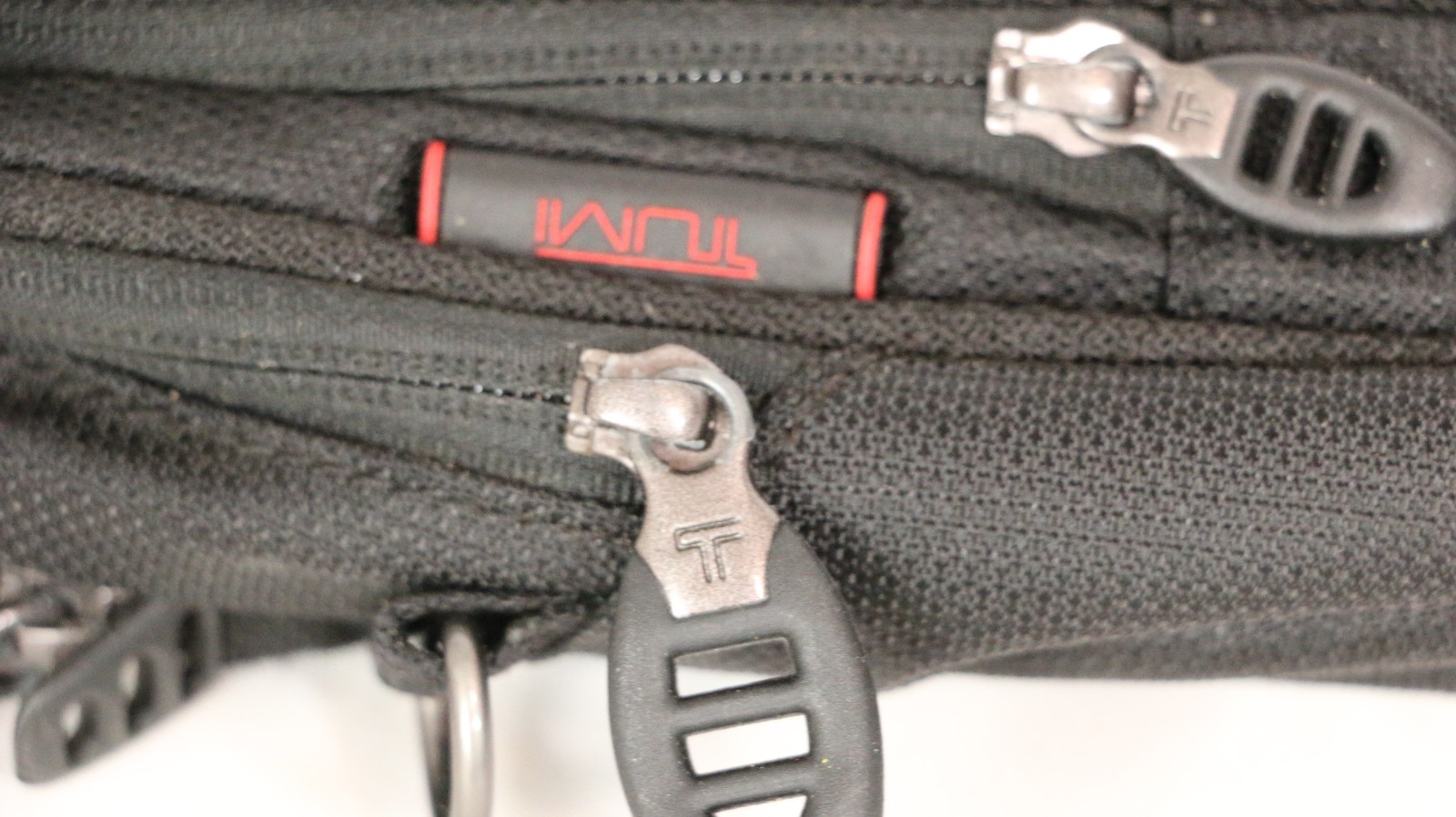 T Tech by TUMI 5580D Sling Bag Pack Business (MISSING STRAP – READ)