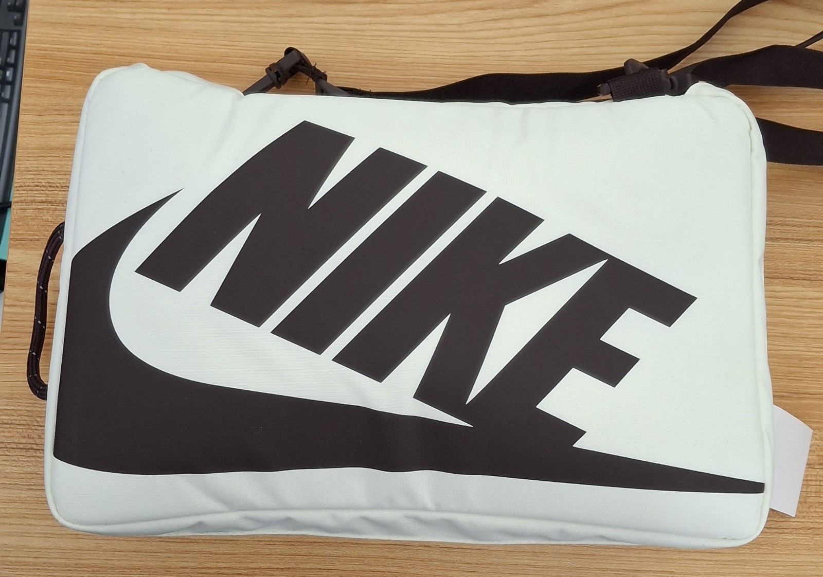 Nike Shoe Box Bag – White/Black (DA7337-133) – New with Tags