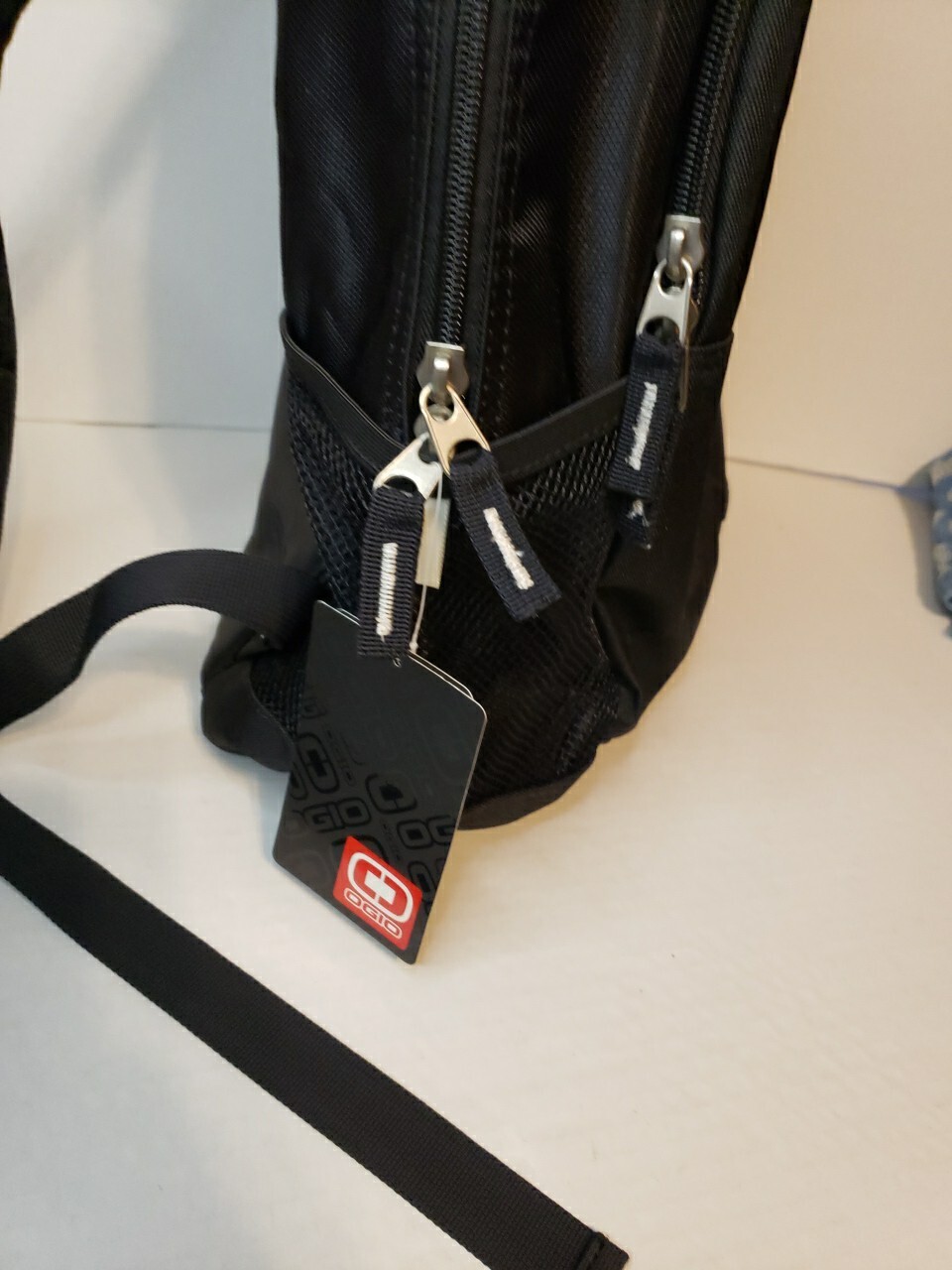 NEW OGIO Carbon Backpack with Audio Pocket Headphone Port RARE Street Heat Black