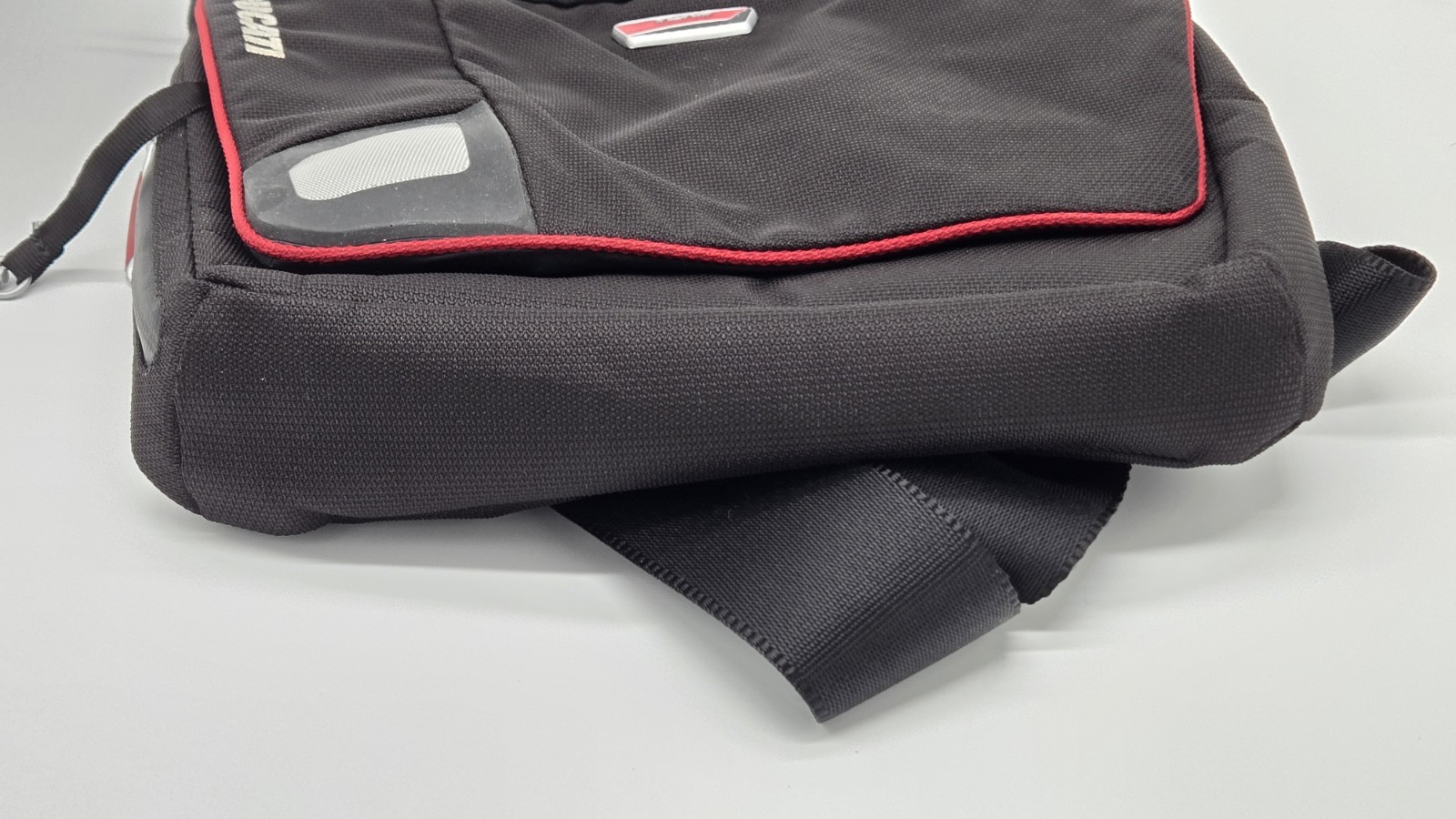 Tumi X Ducati Crossbody Messenger Bag Black W/ Red Accents Limited Edition READ