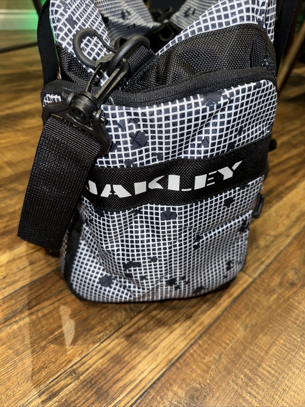 Oakley IB Boston Bag/WHITE GEO PRINT