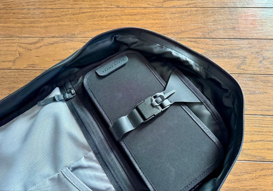 Black Ember Shadow 22 Backpack Water-Resistant Black Men’s