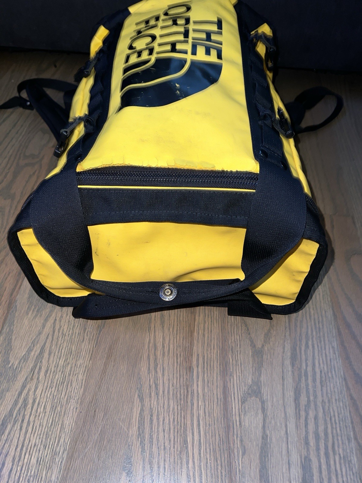 THE NORTH FACE Big Logo Square Backpack EXPLORE FUSEBOX L [NF0A3KYF] Yellow