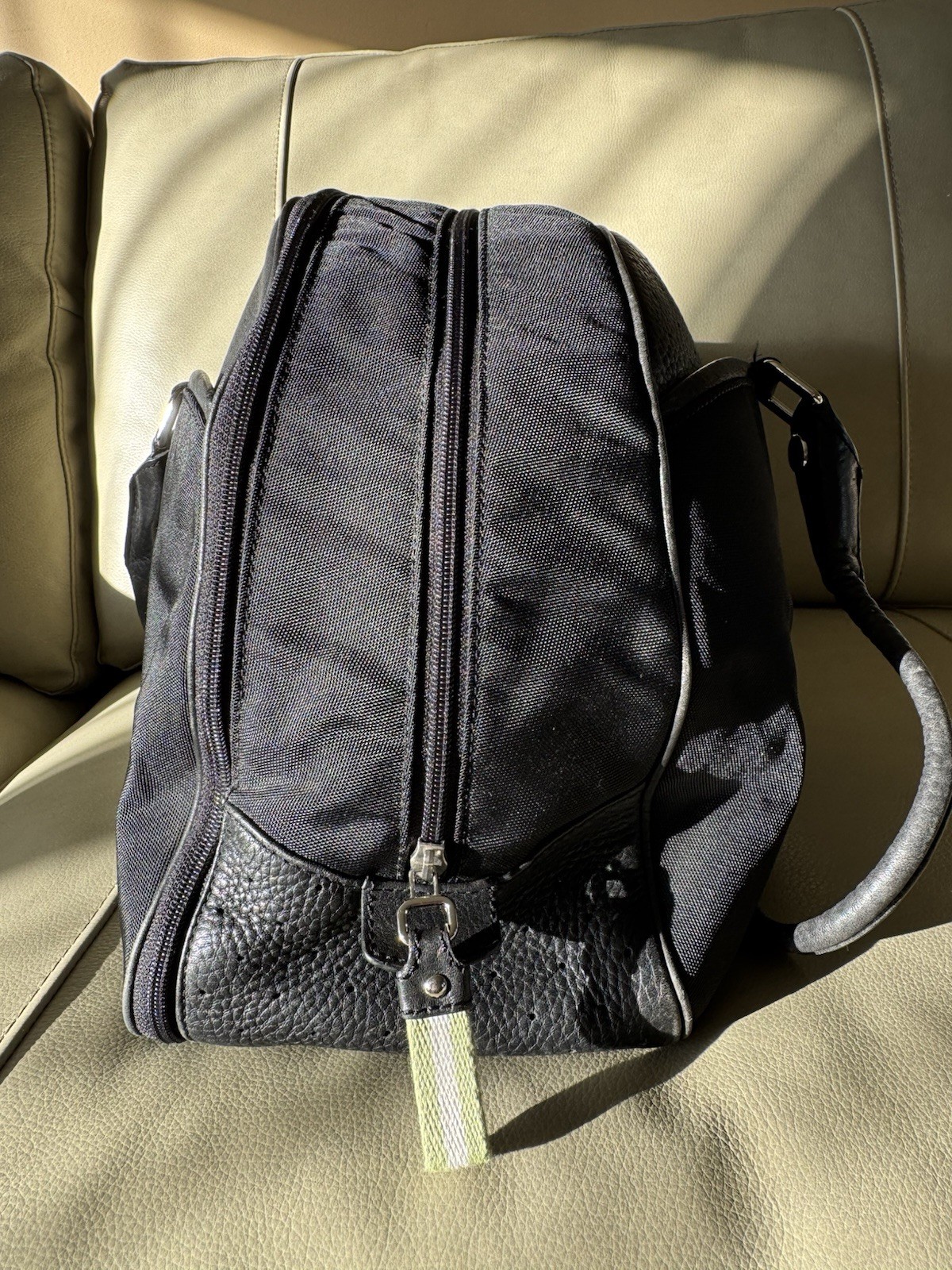 cole haan trinity Leather And Nylon Duffle Bag Vintage Dome Shaped : Clean