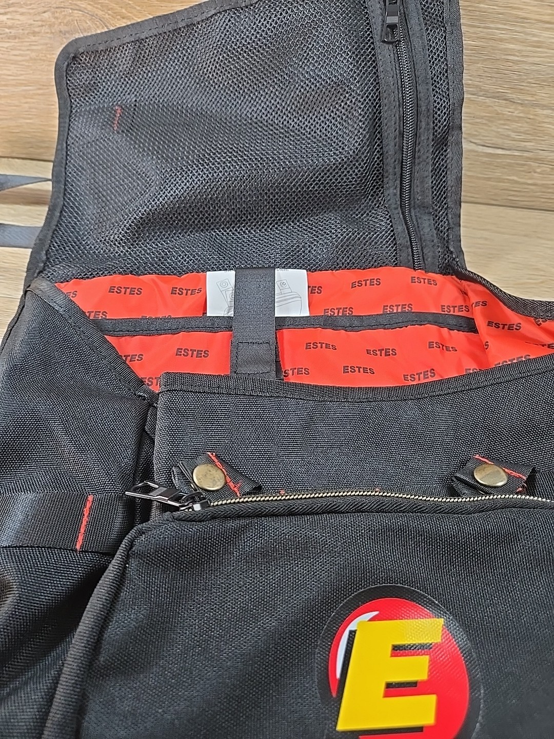 Estes Trucking Logo — Sidekick Seat Organizer. 12x17x4 W/ Detachable Pouch