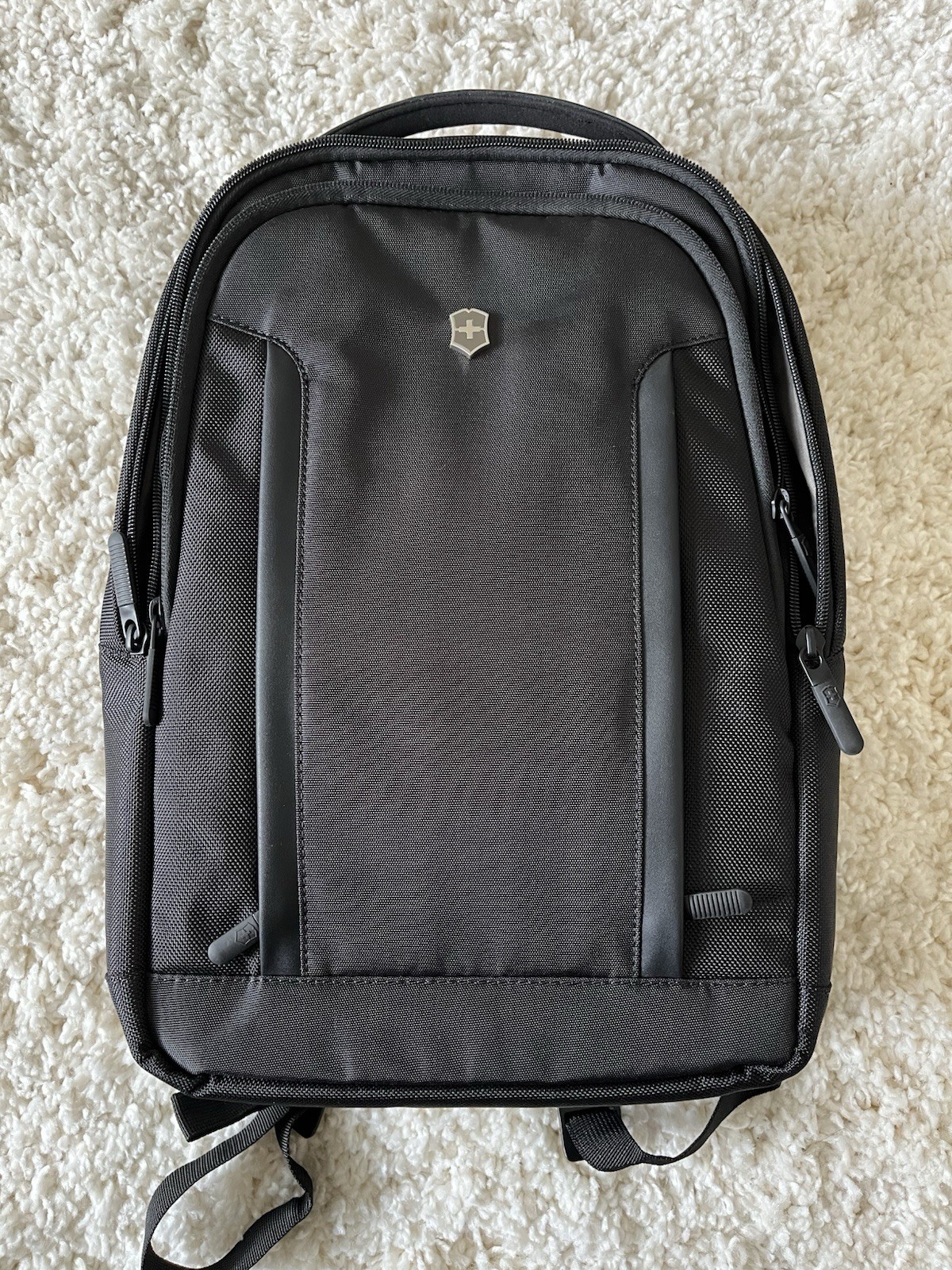 Swiss Army Victorinox ALTMONT Professional Deluxe Travel Backpack Laptop Bag