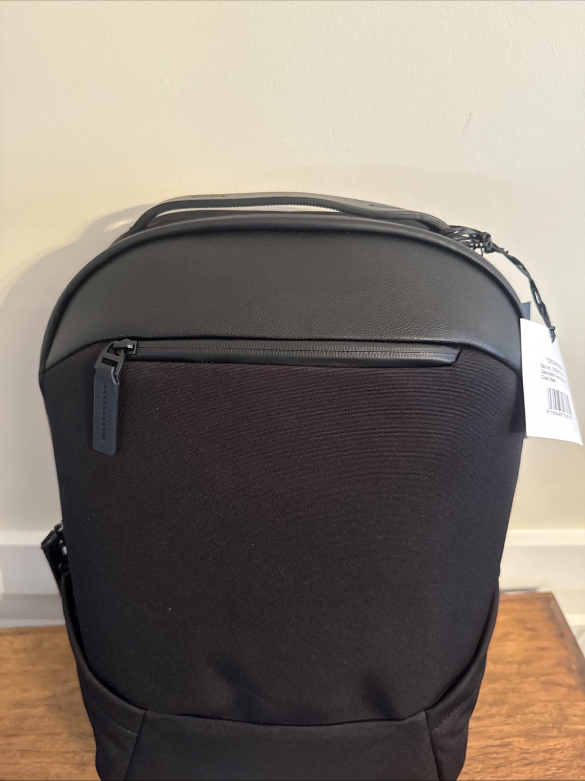 NWT Troubadour Apex Backpack 4.0 Black 22L, with Original Packaging