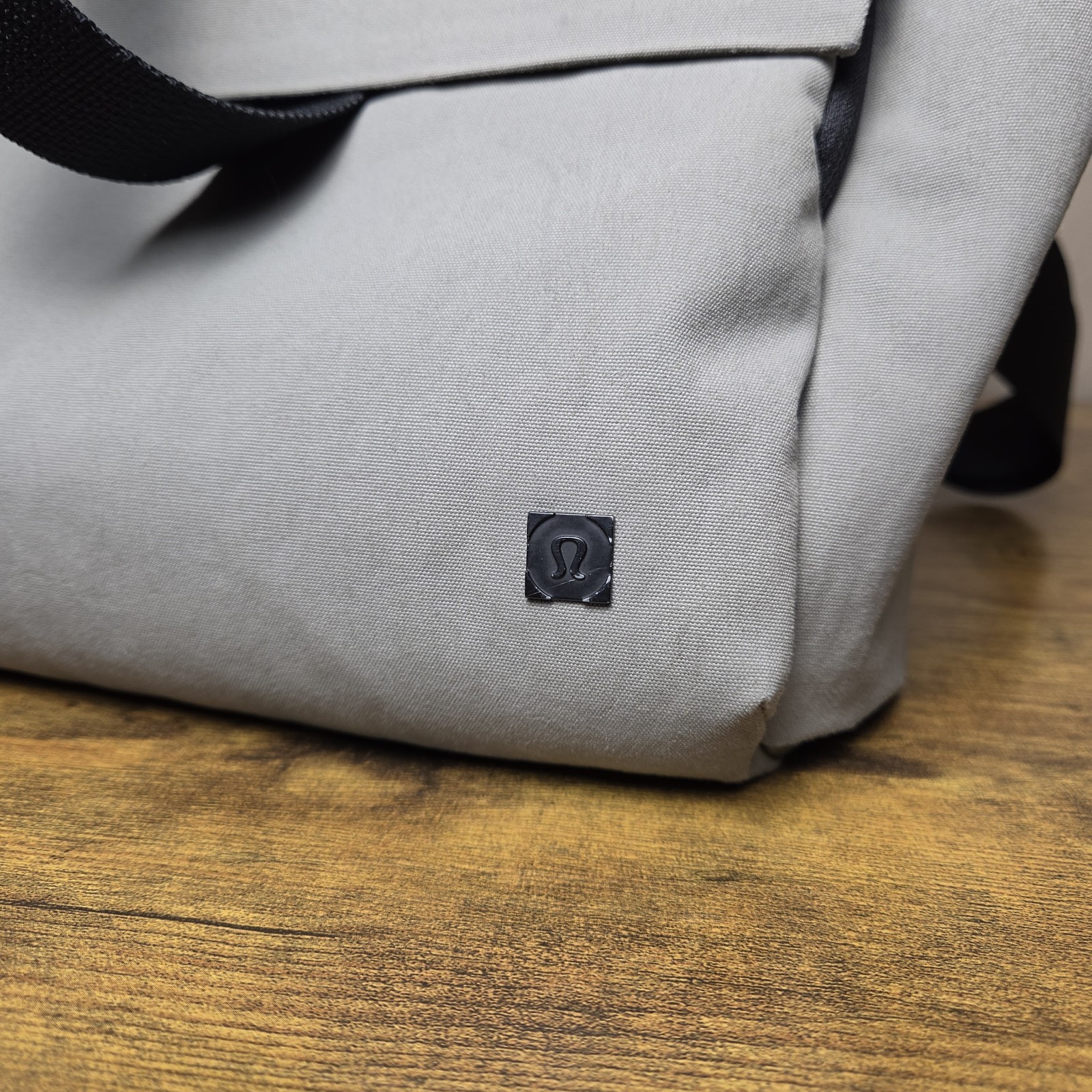 Lululemon Early Embark Duffel Gray Messenger Laptop Travel Bag