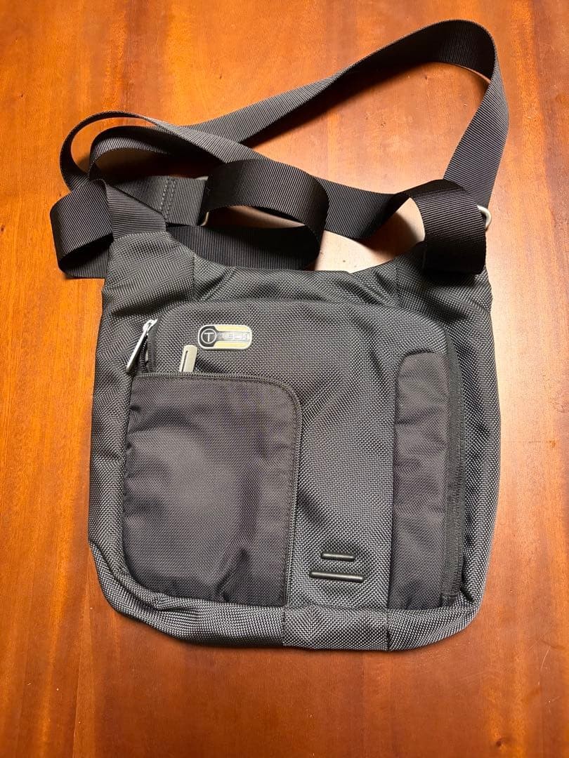 Excellent condition TUMI T TECH shoulder bag sacoche unisex