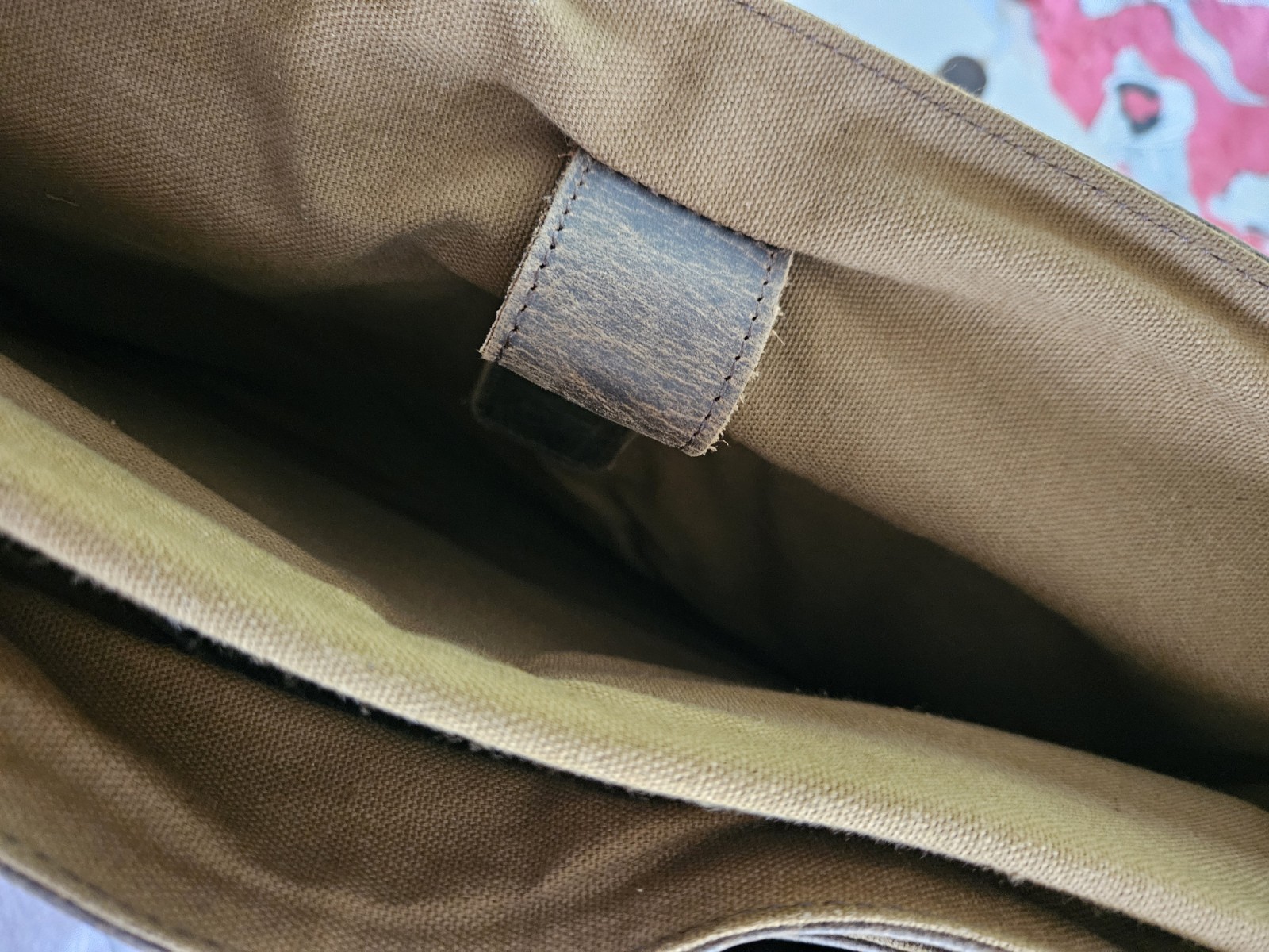 New KomalC Brown Distressed Leather Briefcase Laptop Messenger Bag 19x14x5