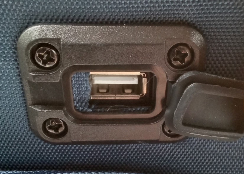 Samsonite Underseat Carry-On Spinner with USB Port Ocean One Size U4