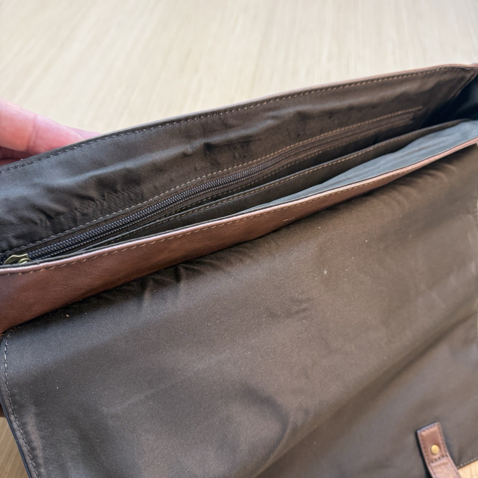 FOSSIL Rich Brown Leather Messenger Satchel Computer Laptop Cross Body Bag 16×12