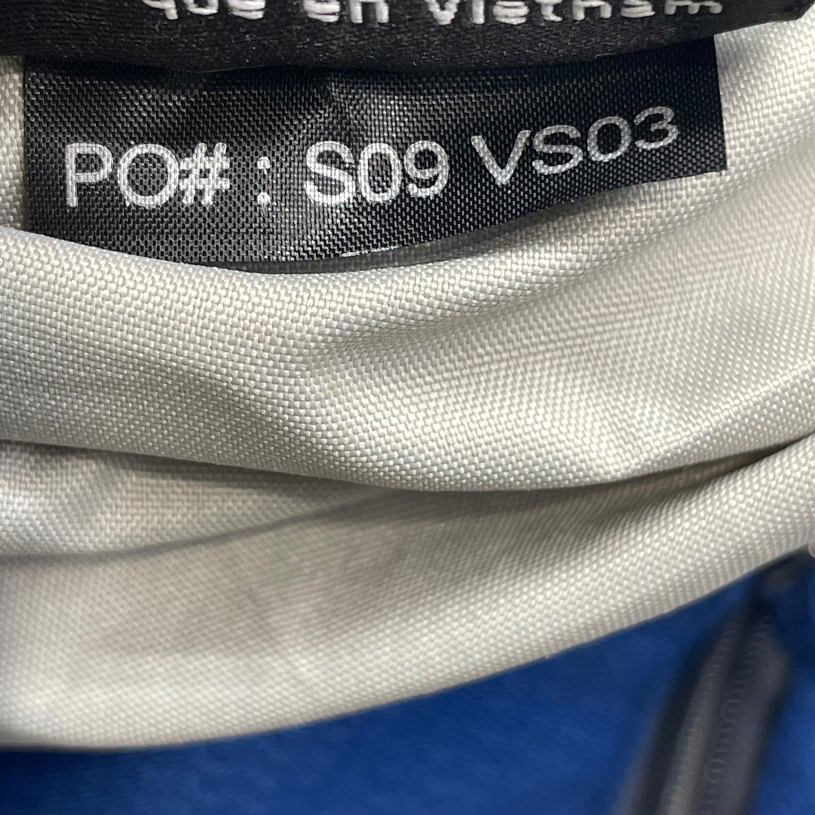 Osprey Veer Vertical Shoulder Bag Blue Grey Messenger Laptop crossbody sling Bag
